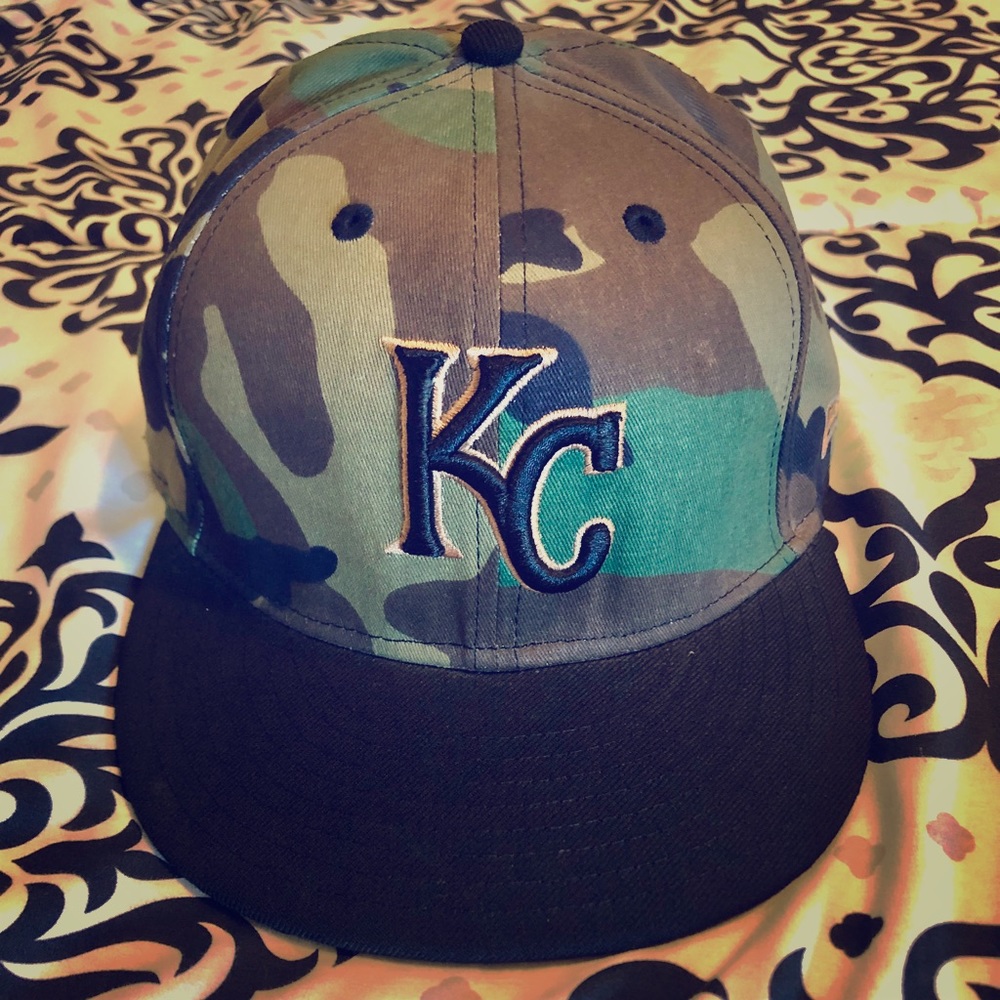 KC camo fitted hat FINAL🎢